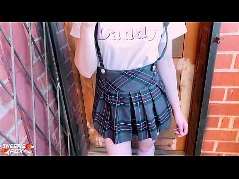 ❤️ Schoolgirl sûget har lul djip en neukt ynstee fan klassen. ❤️ Homemade porno by ús fy.tube-sexer.ru